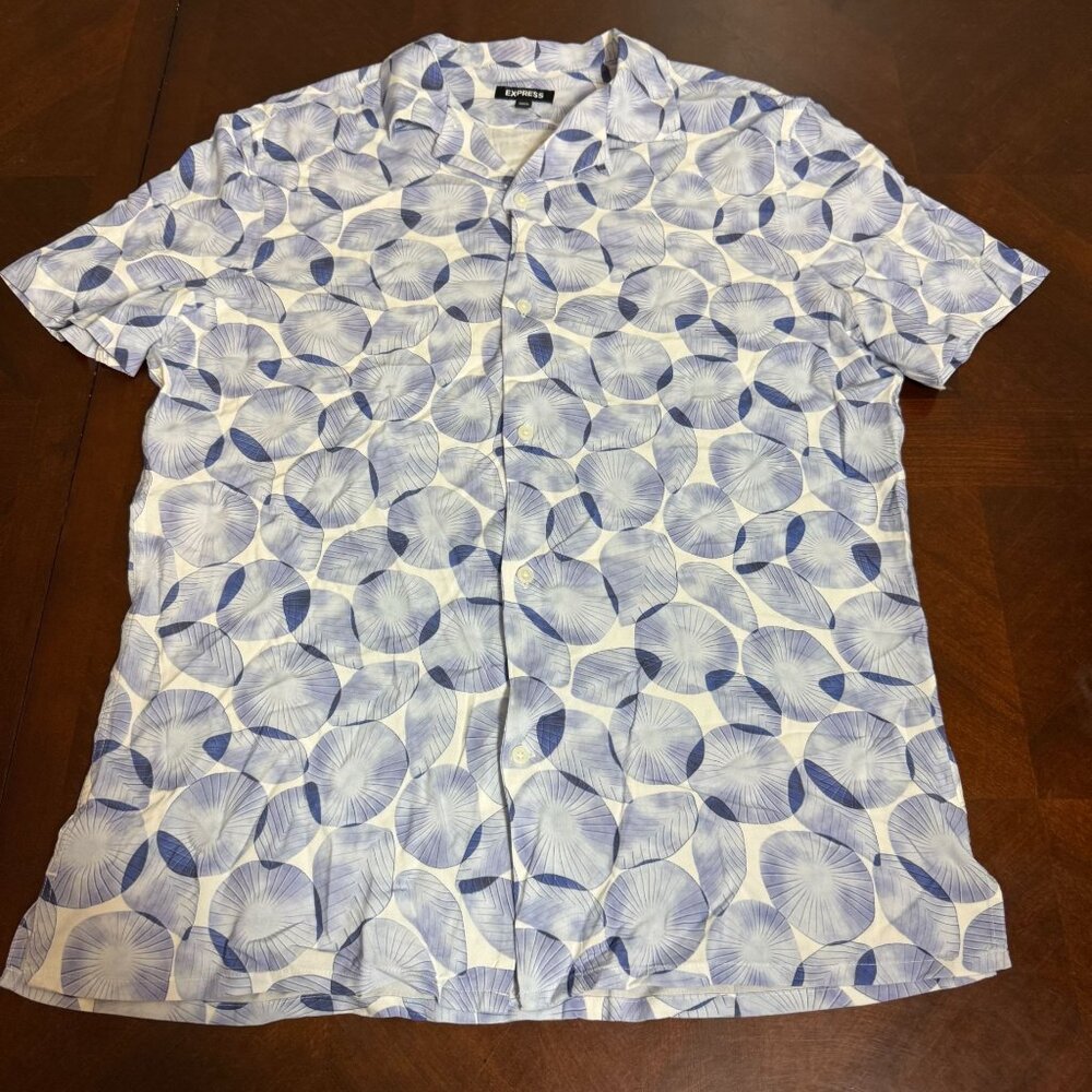 Express Mens Tropical Print ‎ blue Shirt M Tall Rayon Short Sleeve